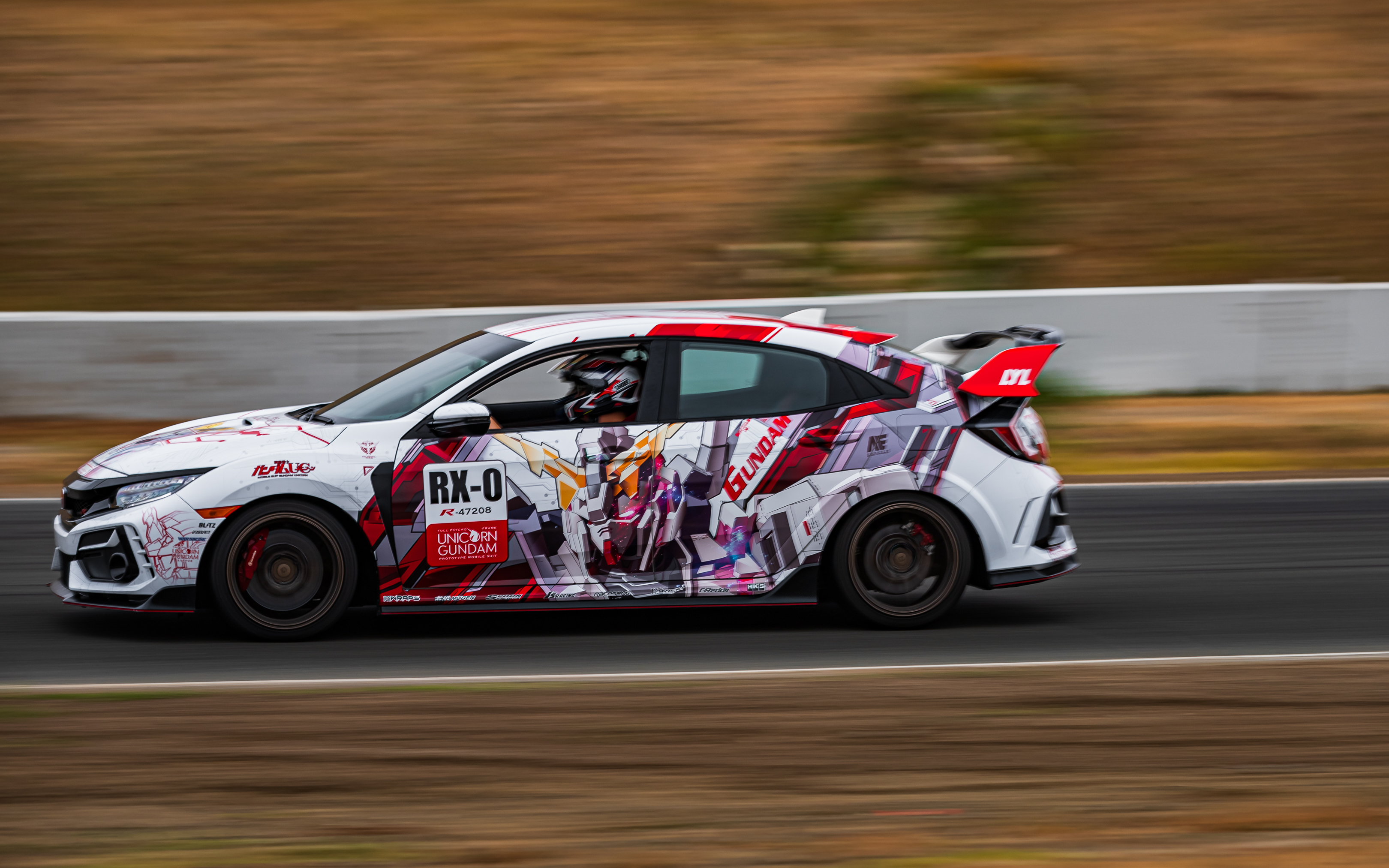 Anime Car Stickers von 10KWRAPS – Individualisieren Sie Ihr Fahrzeug stilvoll