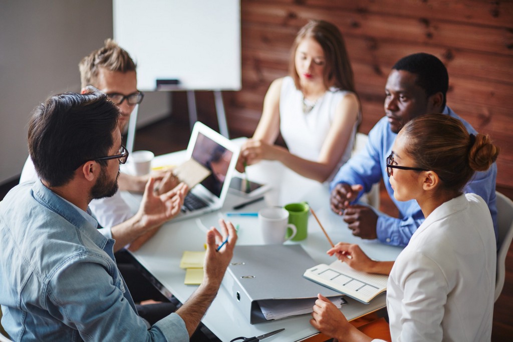 Finden Sie jetzt den perfekten Job mit unseren Stellenangeboten bei E+Service+Check