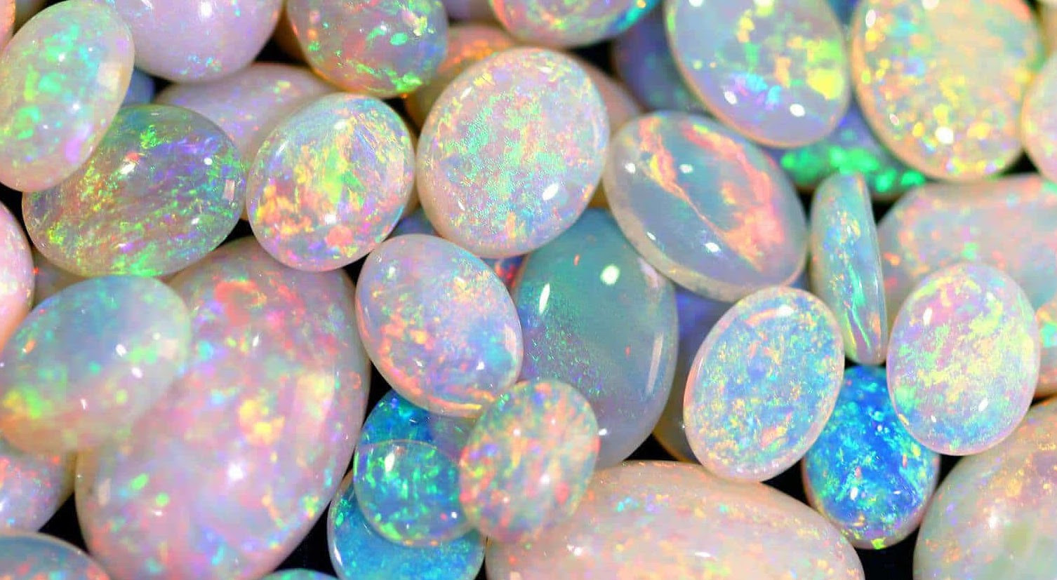 Die Farbfelder des Opals: Ein Kaleidoskop in einem Stein
