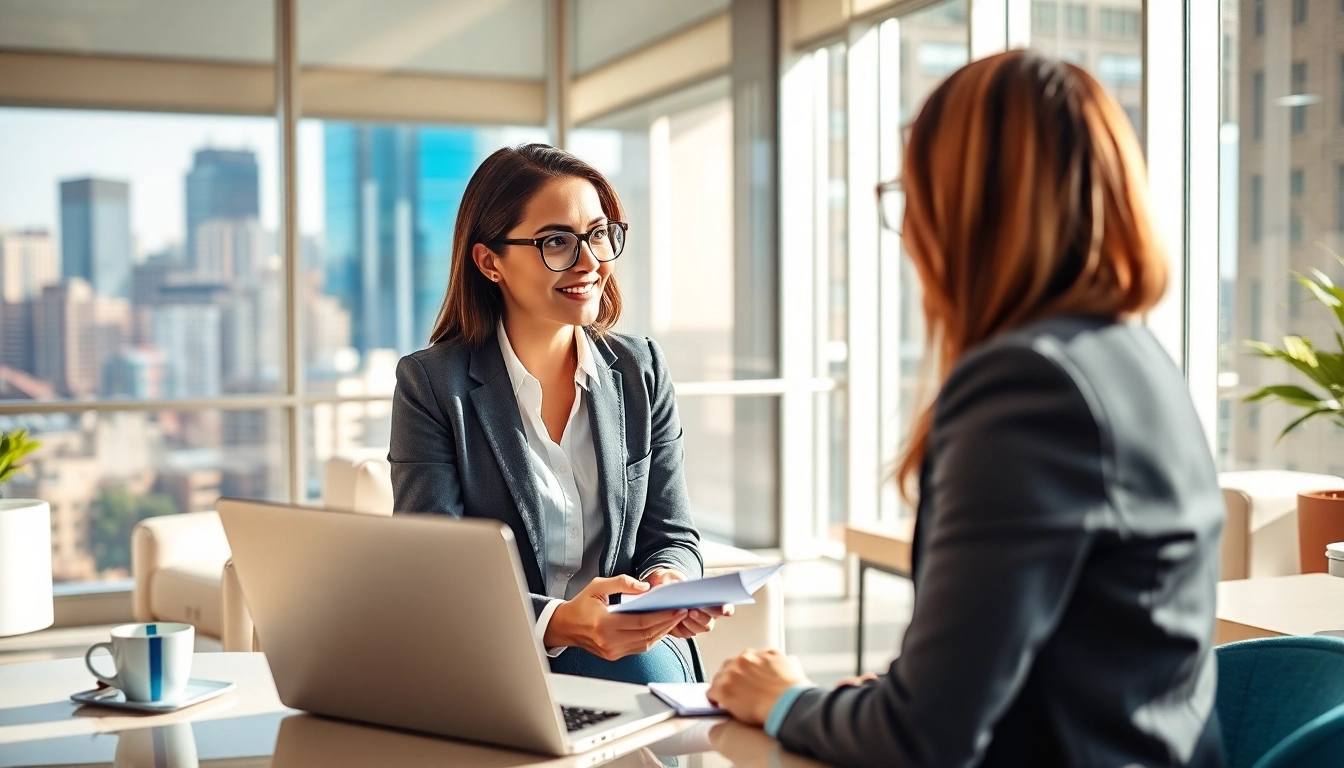 Headhunter Schweiz führt ein Gespräch mit einem Kandidaten in einem modernen Büro.
